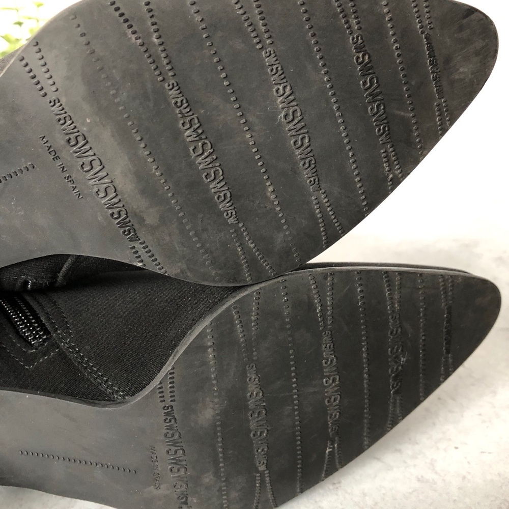 Stuart Weiztman Kitten Heel Gore Tex Boot 5.5 M - Picture 14 of 16